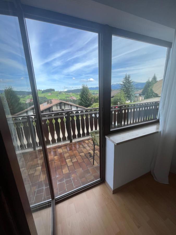 Helle Wohnung Mit Grossem Balkon Оберойте Екстериор снимка